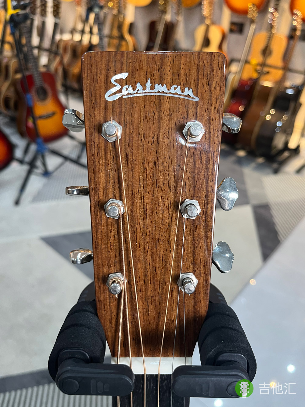 Eastman E20D琴头实拍