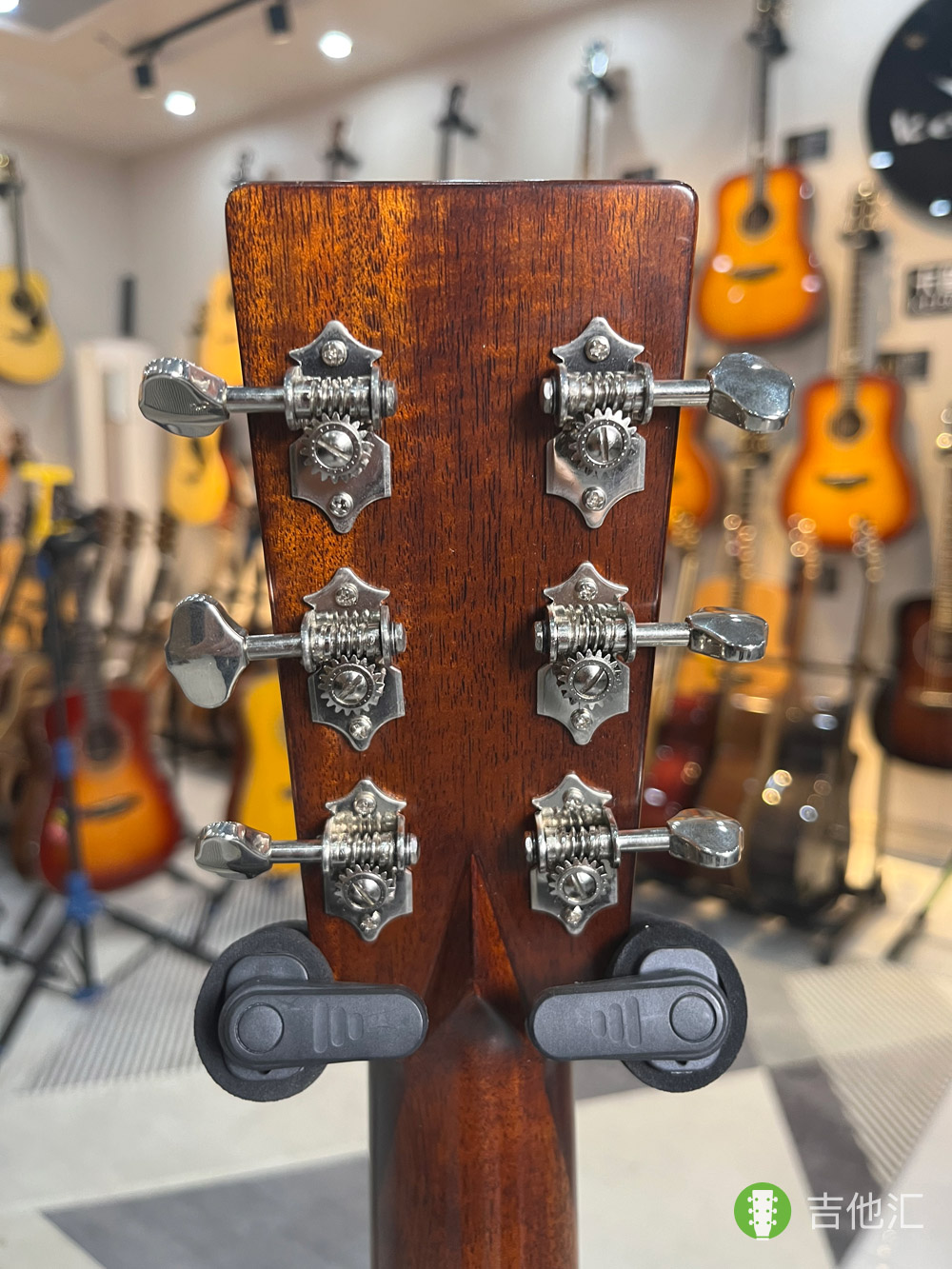 Eastman E20D弦钮实拍
