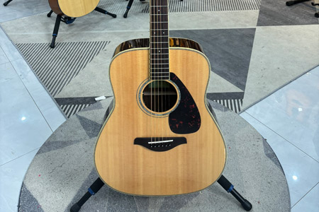 雅马哈FG830 二手9成新