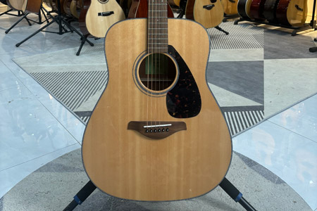 雅马哈FG800 二手95新