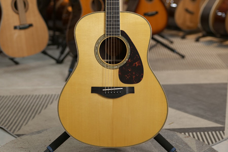 雅马哈LL16 全新展琴