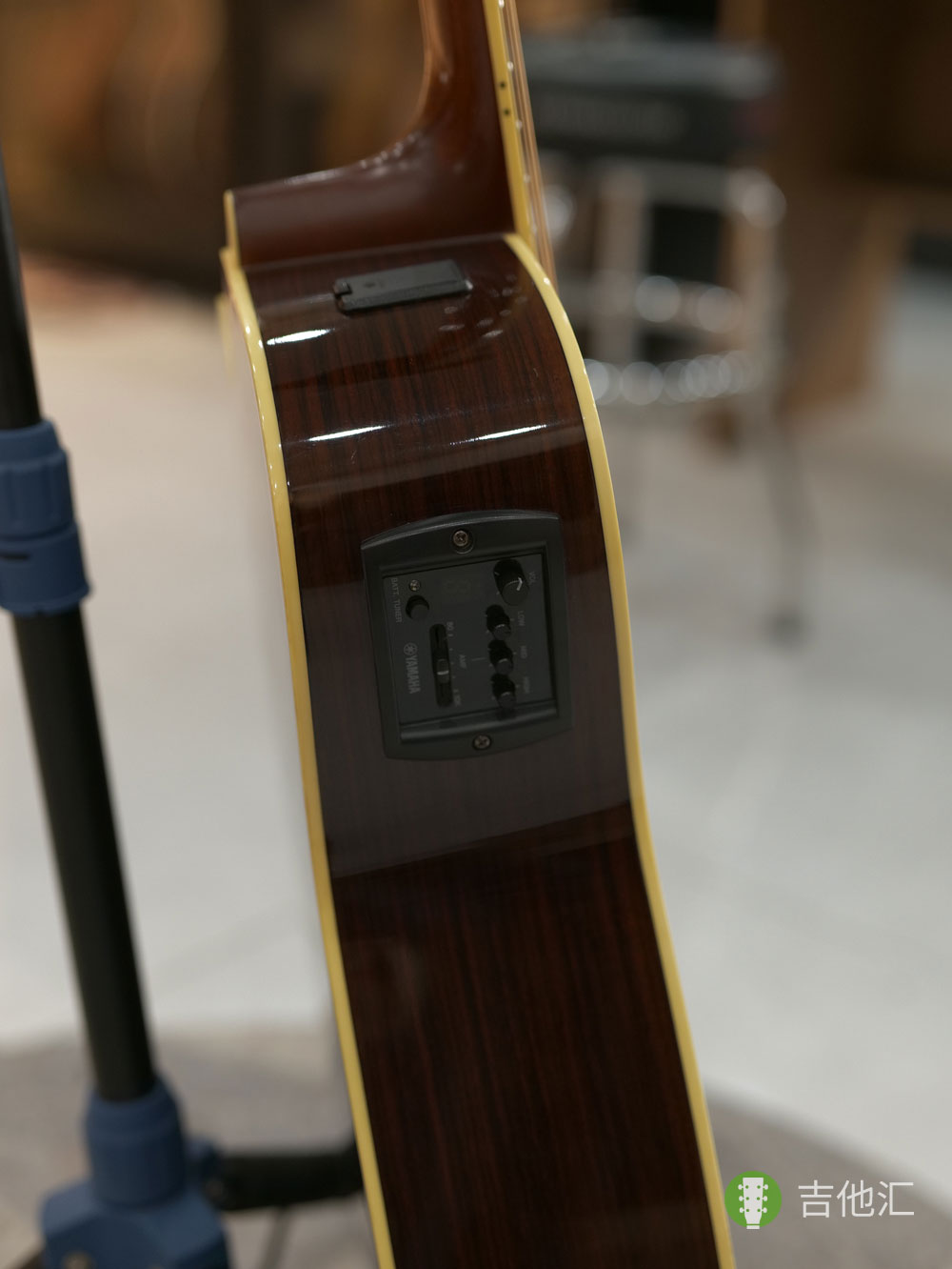 雅马哈FGX830C 拾音器实拍图