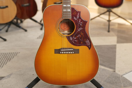 【已售】易普锋蜂鸟 二手99新 全单电箱吉他