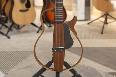 雅马哈SLG200S 二手99新 IKH24C010