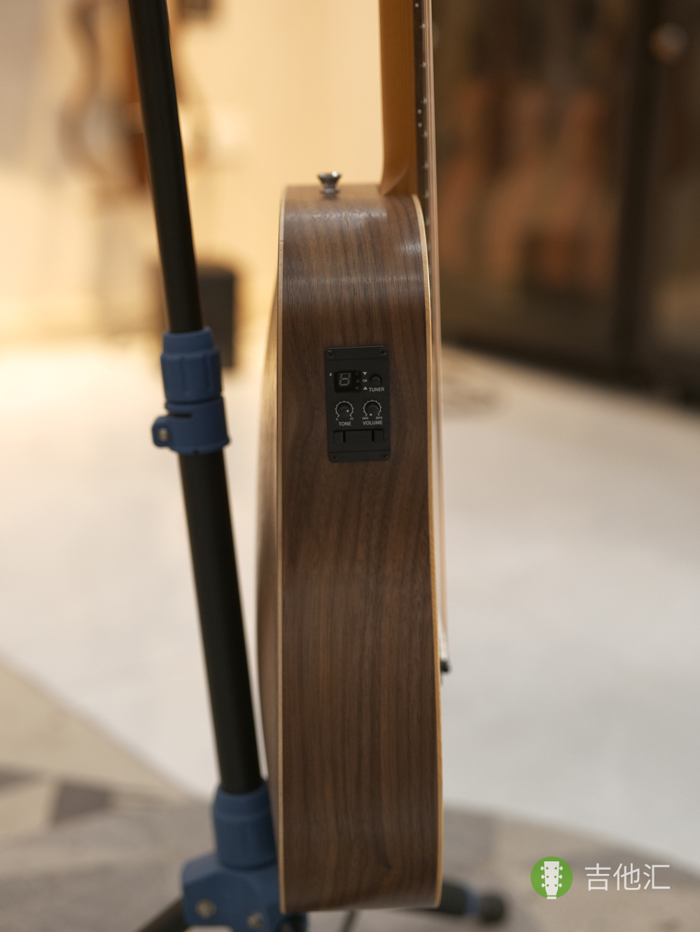 泰勒BT1E Walnut 拾音器实拍图