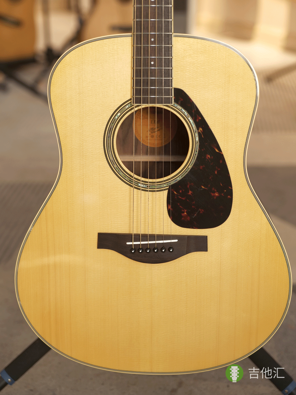 雅马哈LL6 面板实拍图