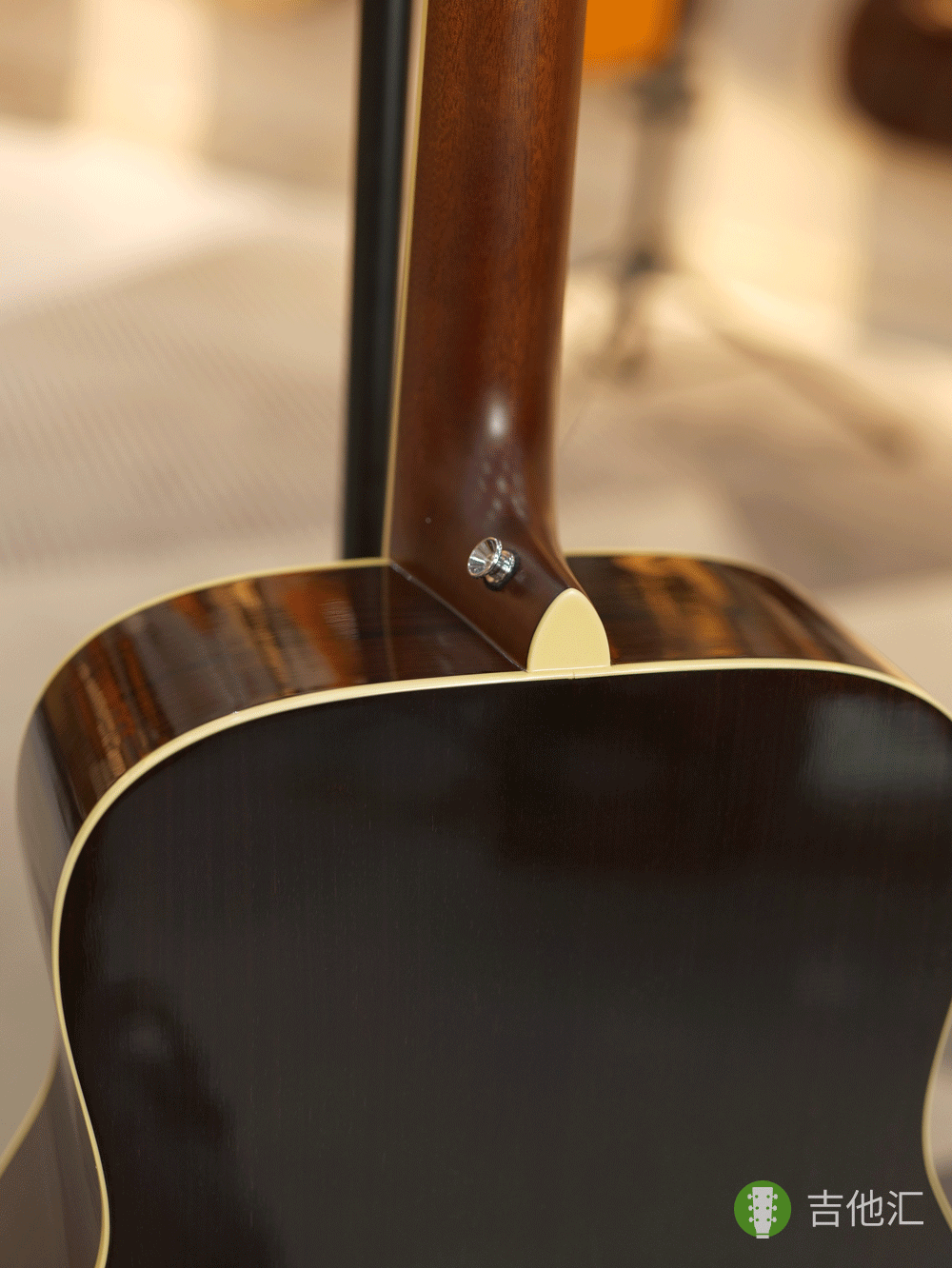 雅马哈FG830 琴颈接柄处实拍图
