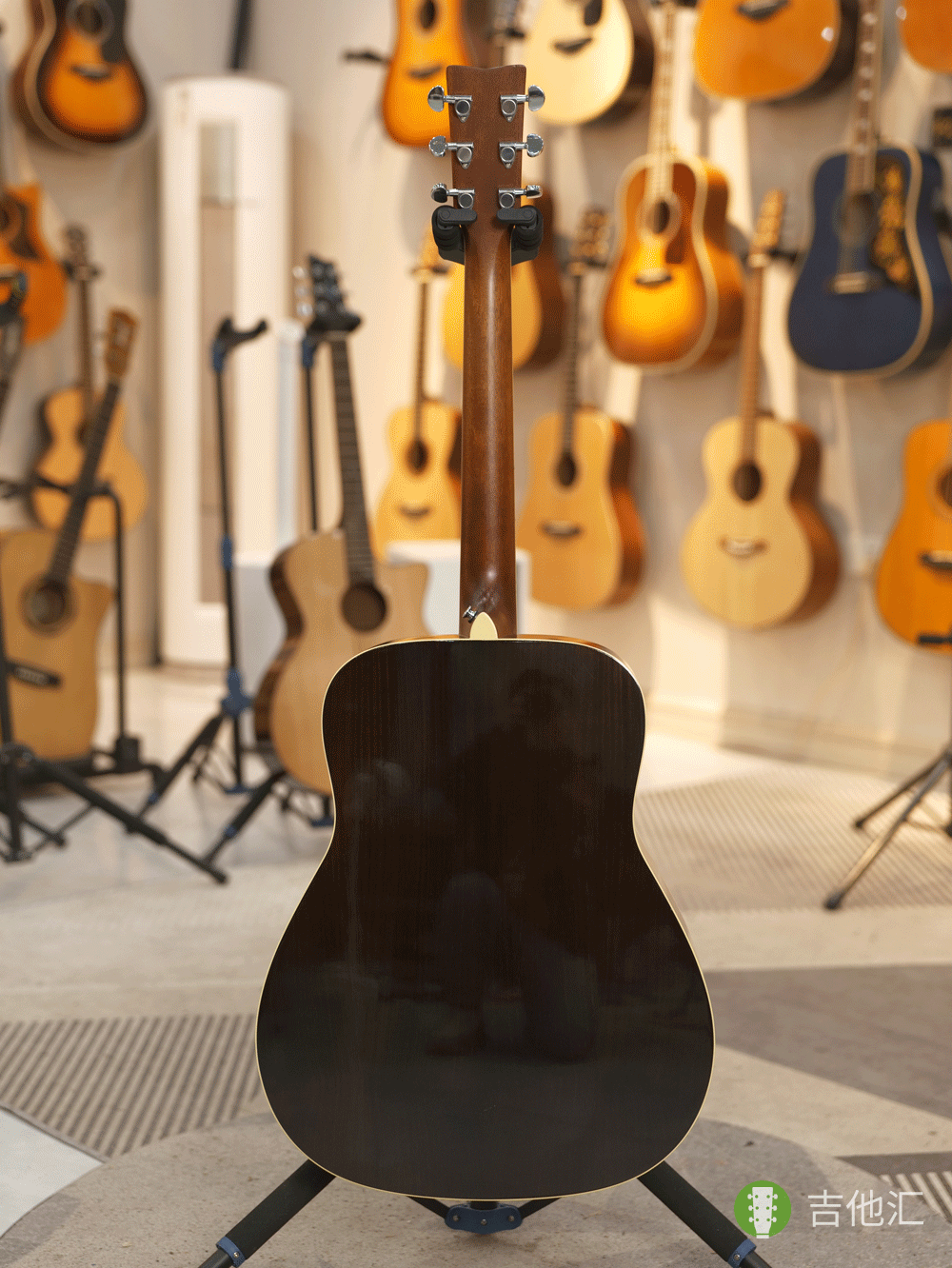 雅马哈FG830 背面实拍图