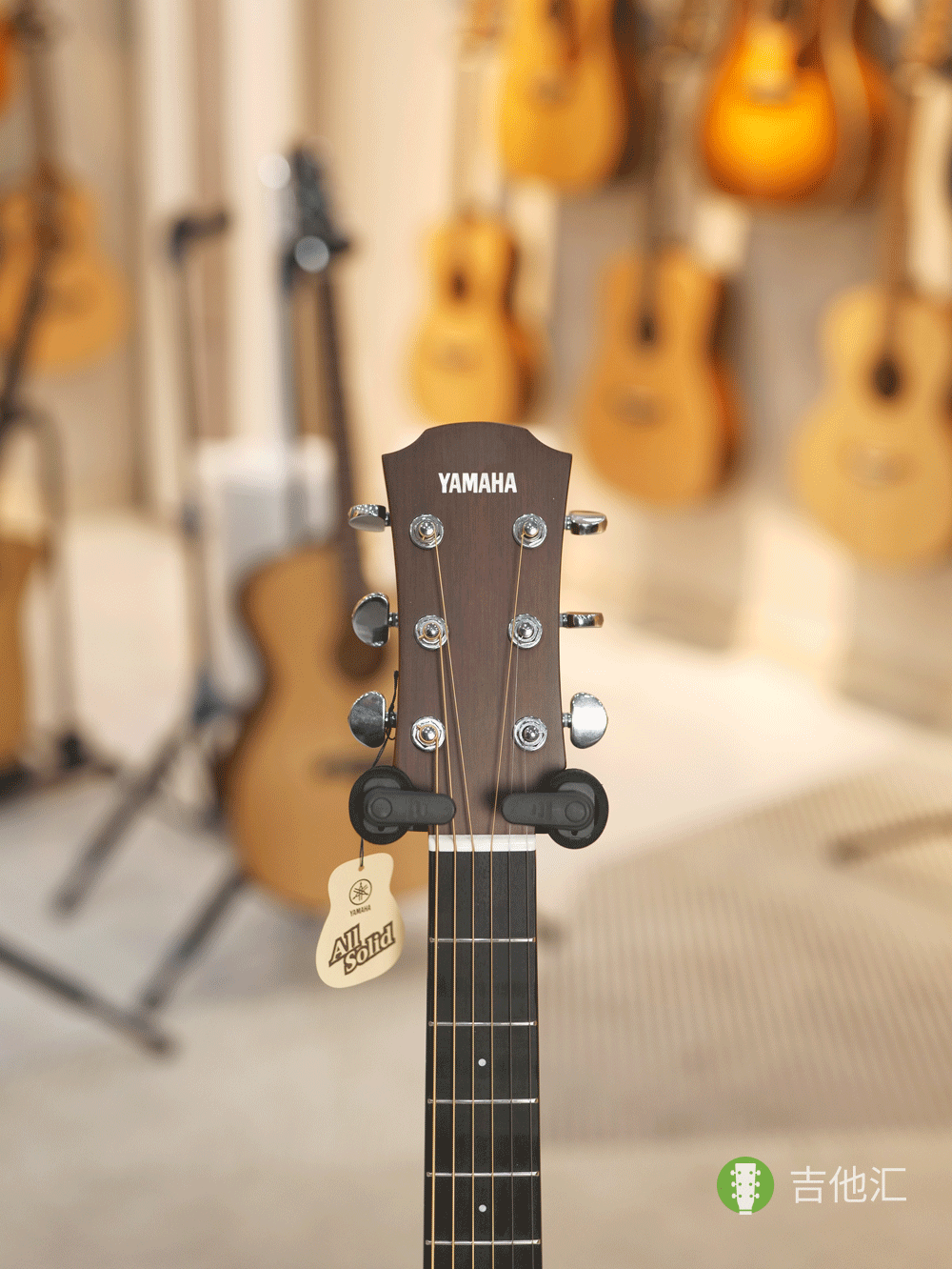 雅马哈A3R 琴头实拍图