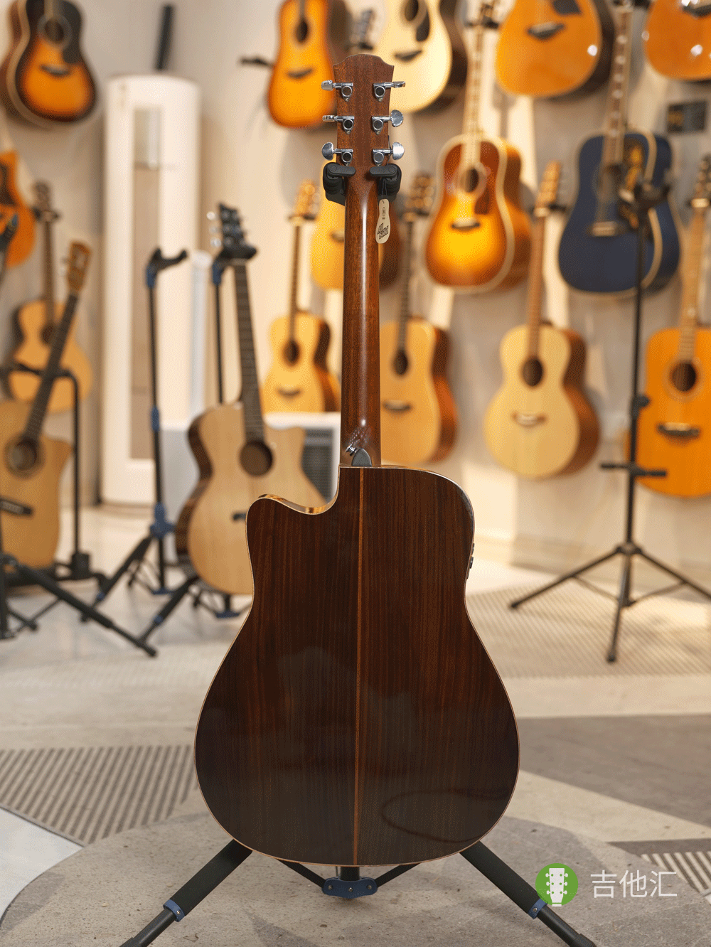 雅马哈A3R 背面实拍图