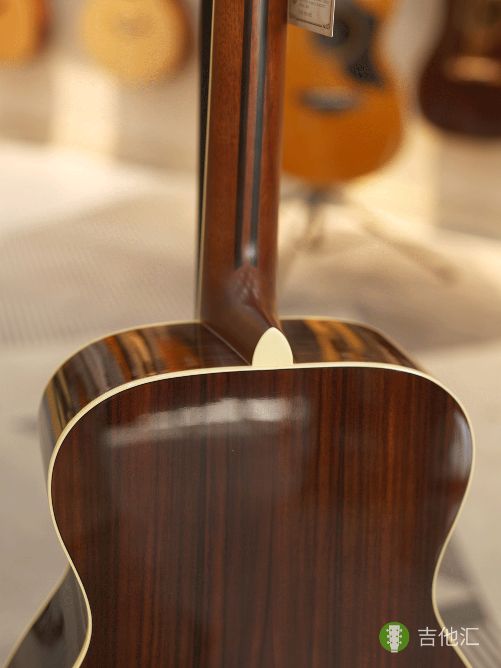 雅马哈LS6 琴颈接柄处实拍图