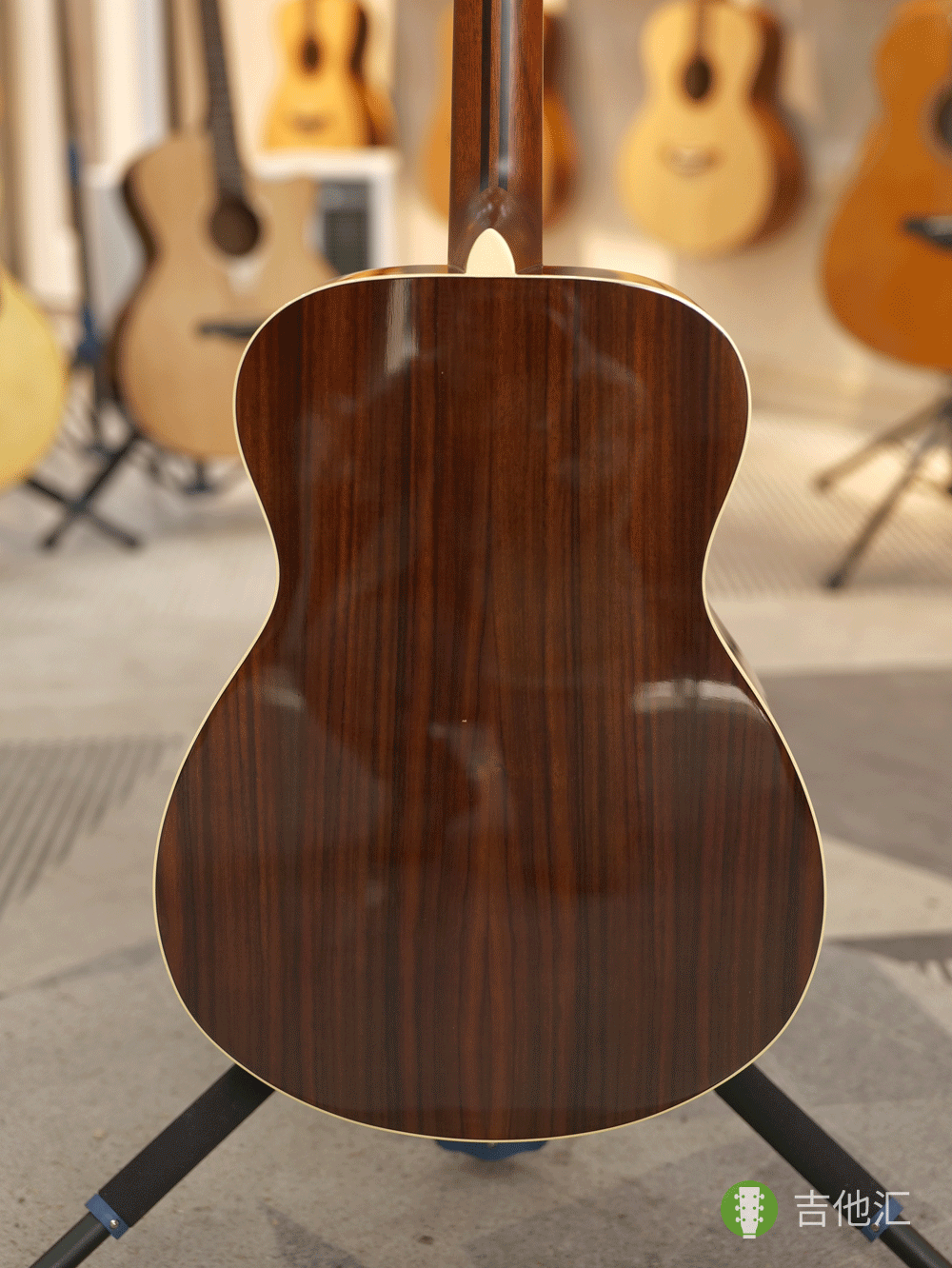 雅马哈LS6 背板实拍图