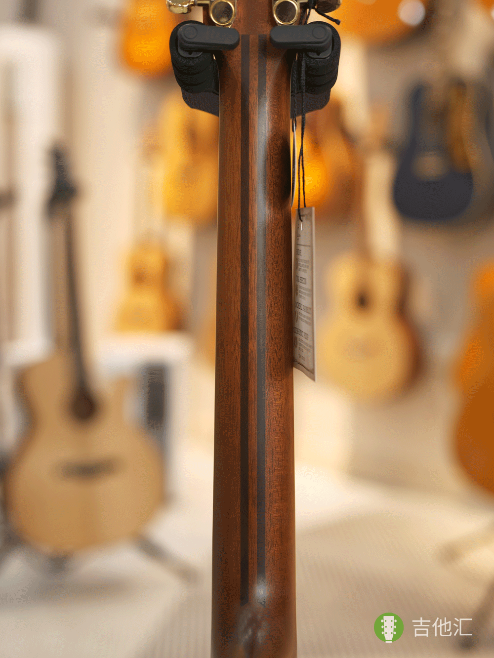 雅马哈LJ16 琴颈实拍图