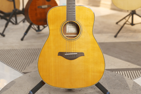 【在售】雅马哈FGTA 二手95新 加振面单吉他