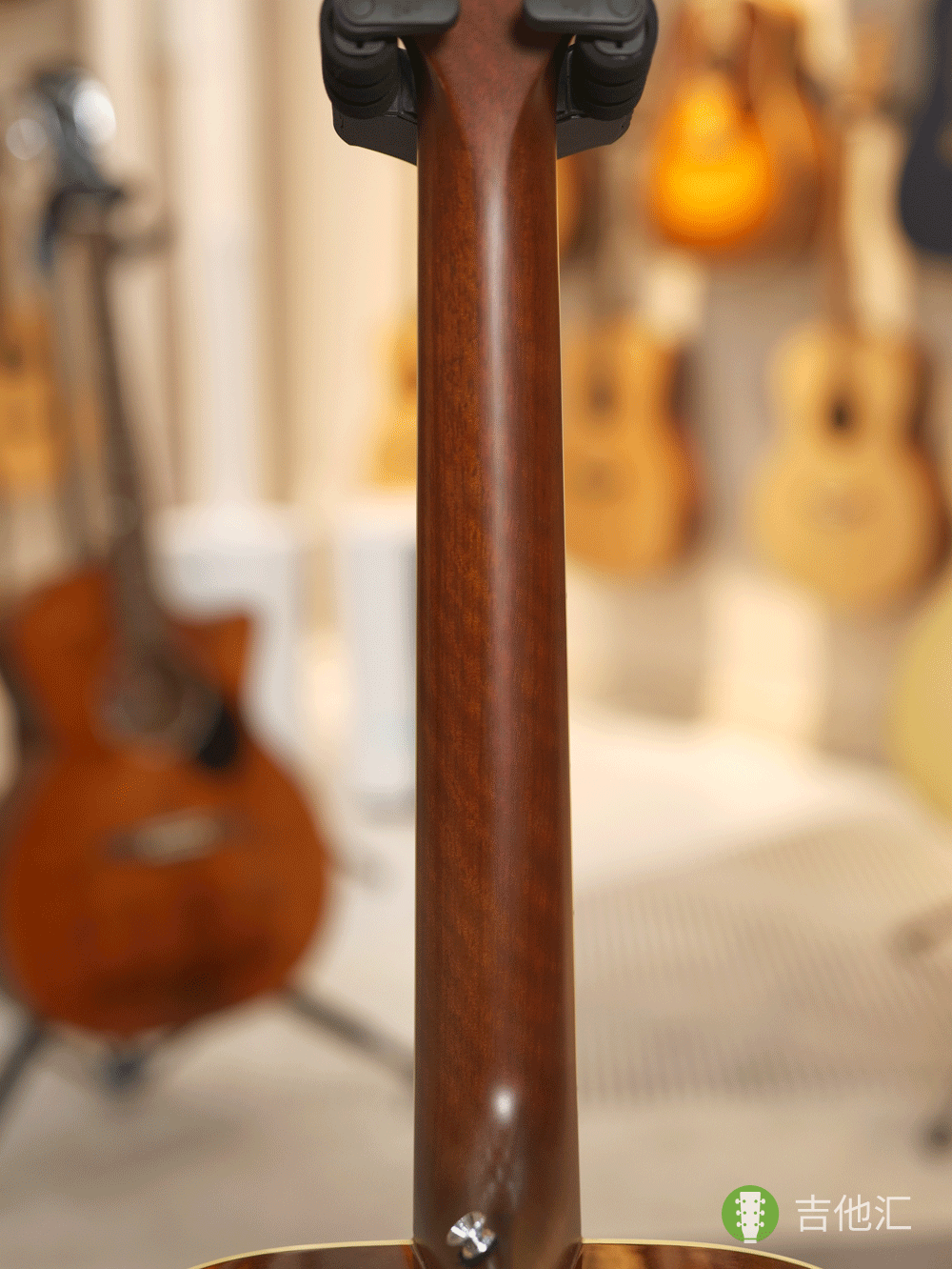 雅马哈FGTA 琴颈实拍图