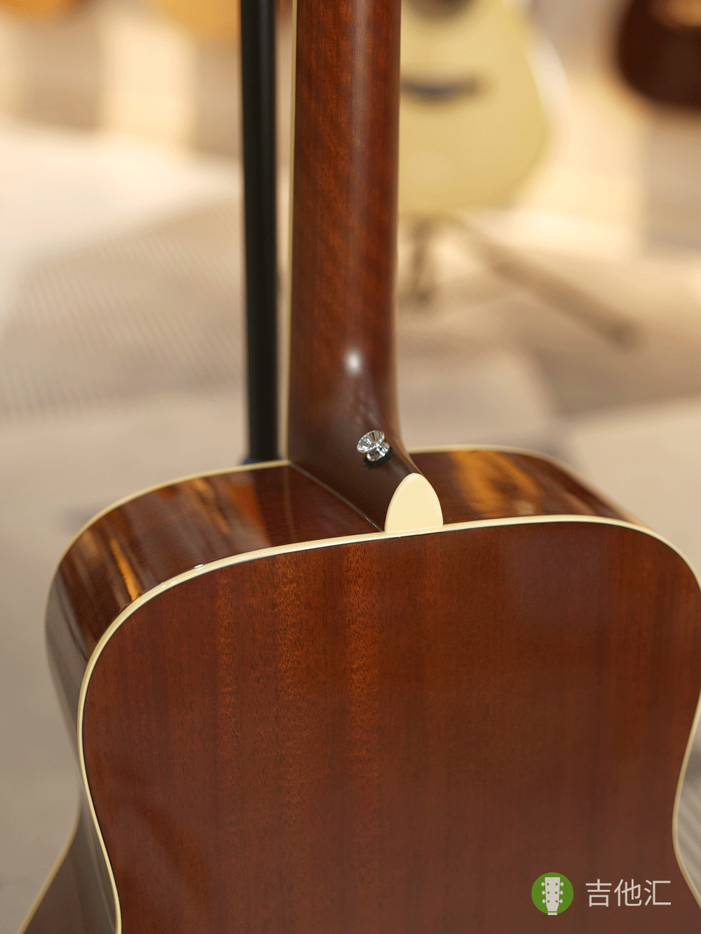 雅马哈FGTA 琴颈接柄处实拍图