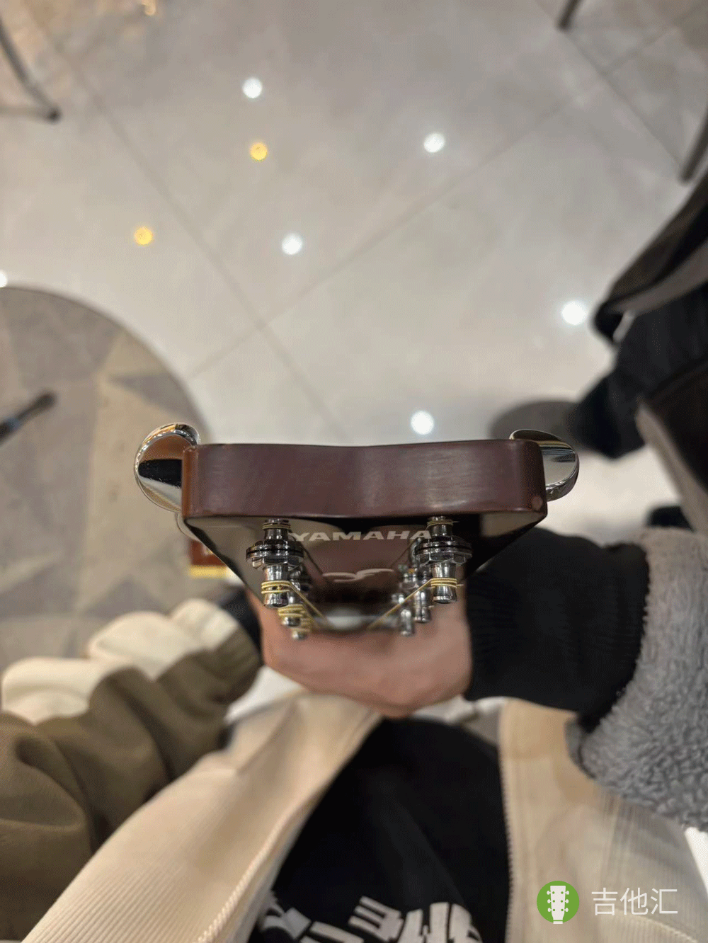 雅马哈FGTA 琴头磕碰实拍图