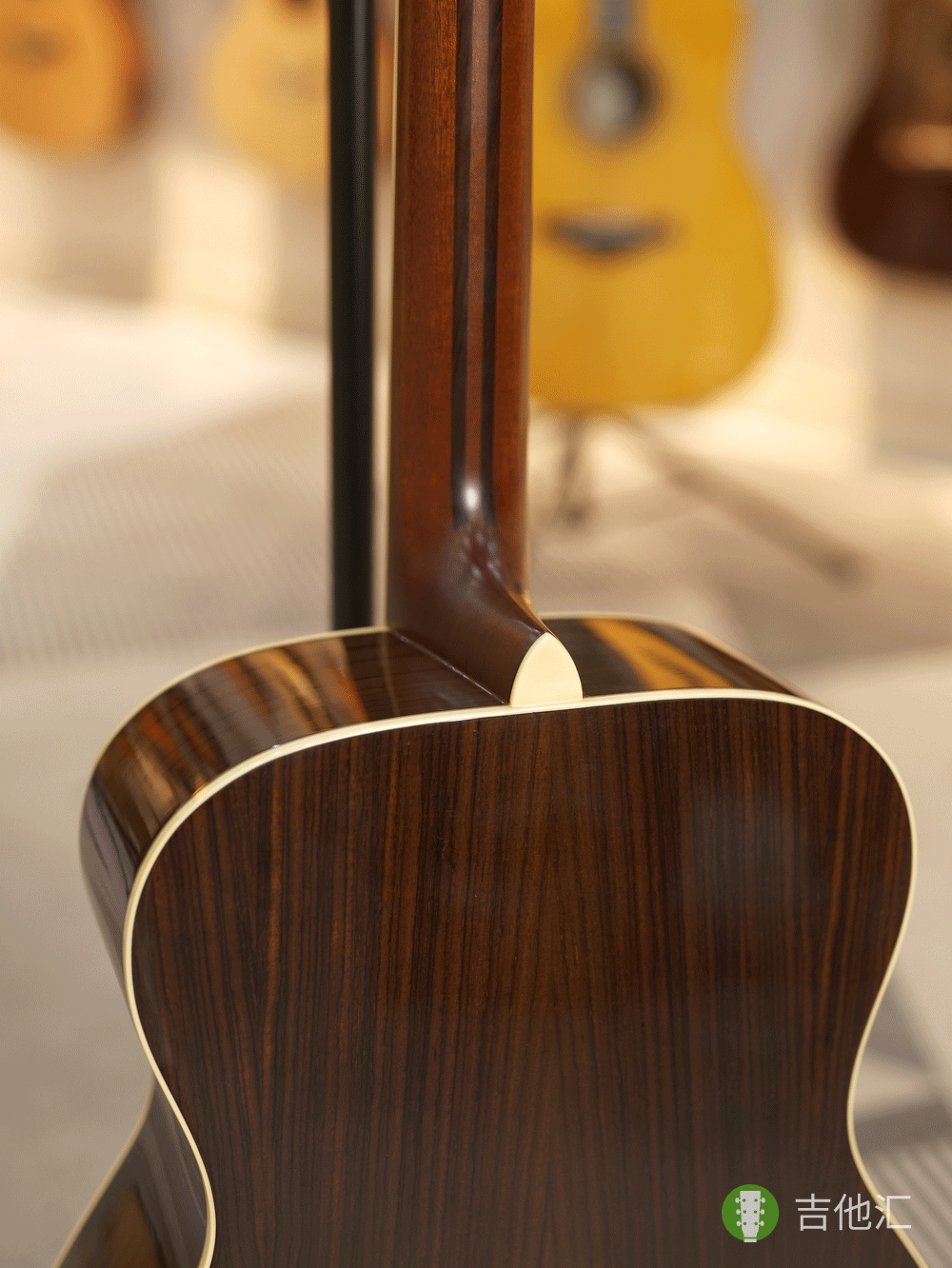 雅马哈LS6 琴颈接柄处实拍图