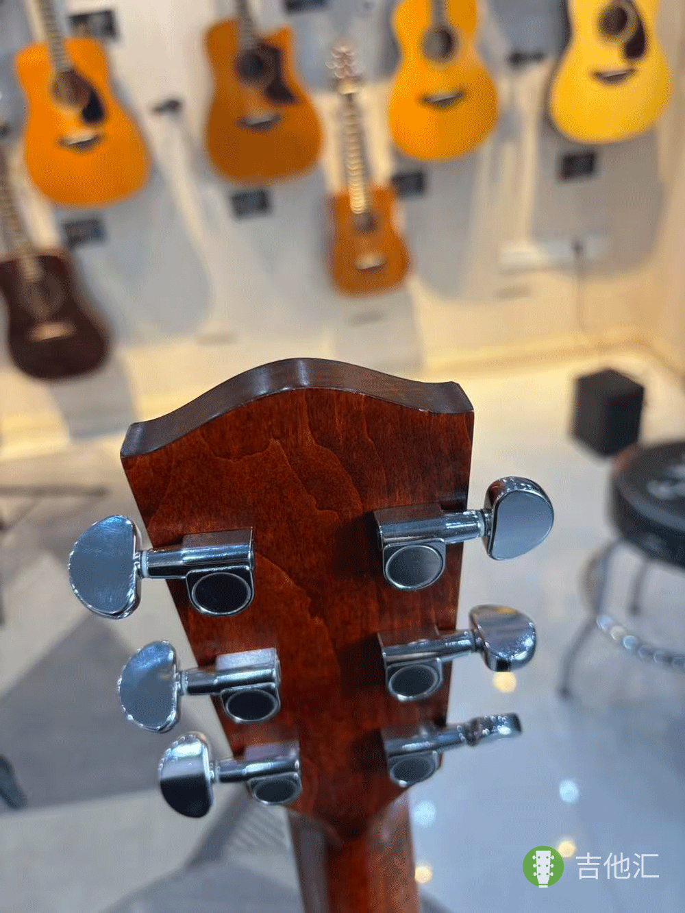 伊斯特曼PCH1 琴头磕碰实拍图