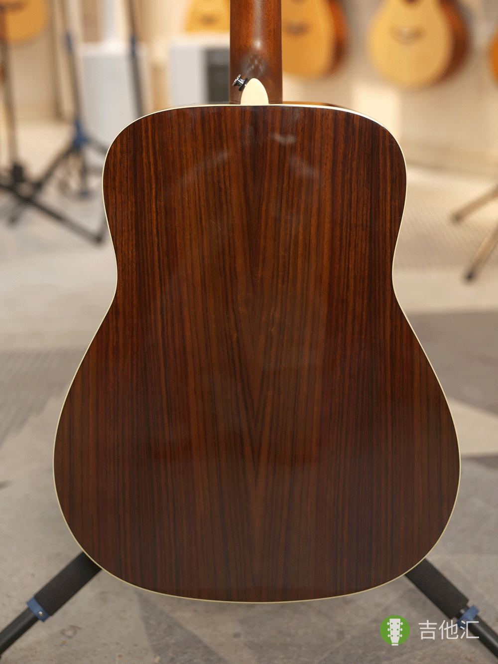 雅马哈FG830 背板实拍图