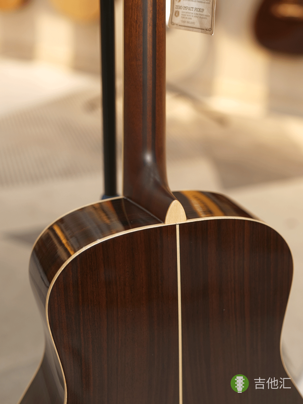 雅马哈LL16D 琴颈接柄处实拍图