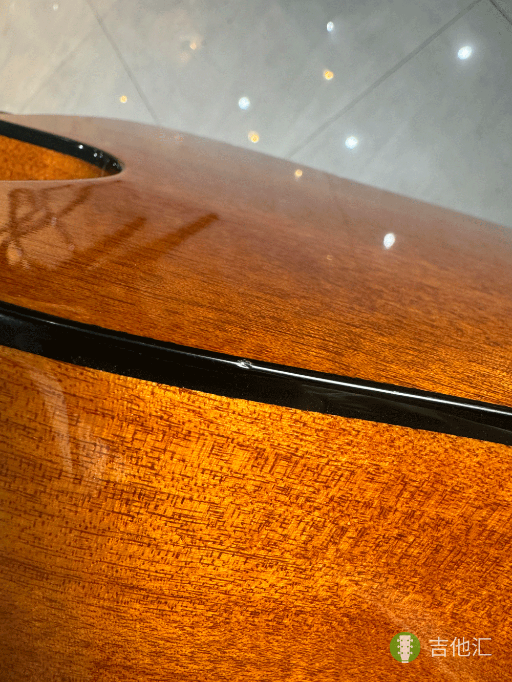 雅马哈FGX800CVN 包边磕碰实拍图