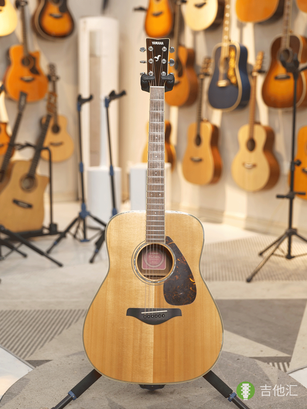 雅马哈FG730S 正面实拍图