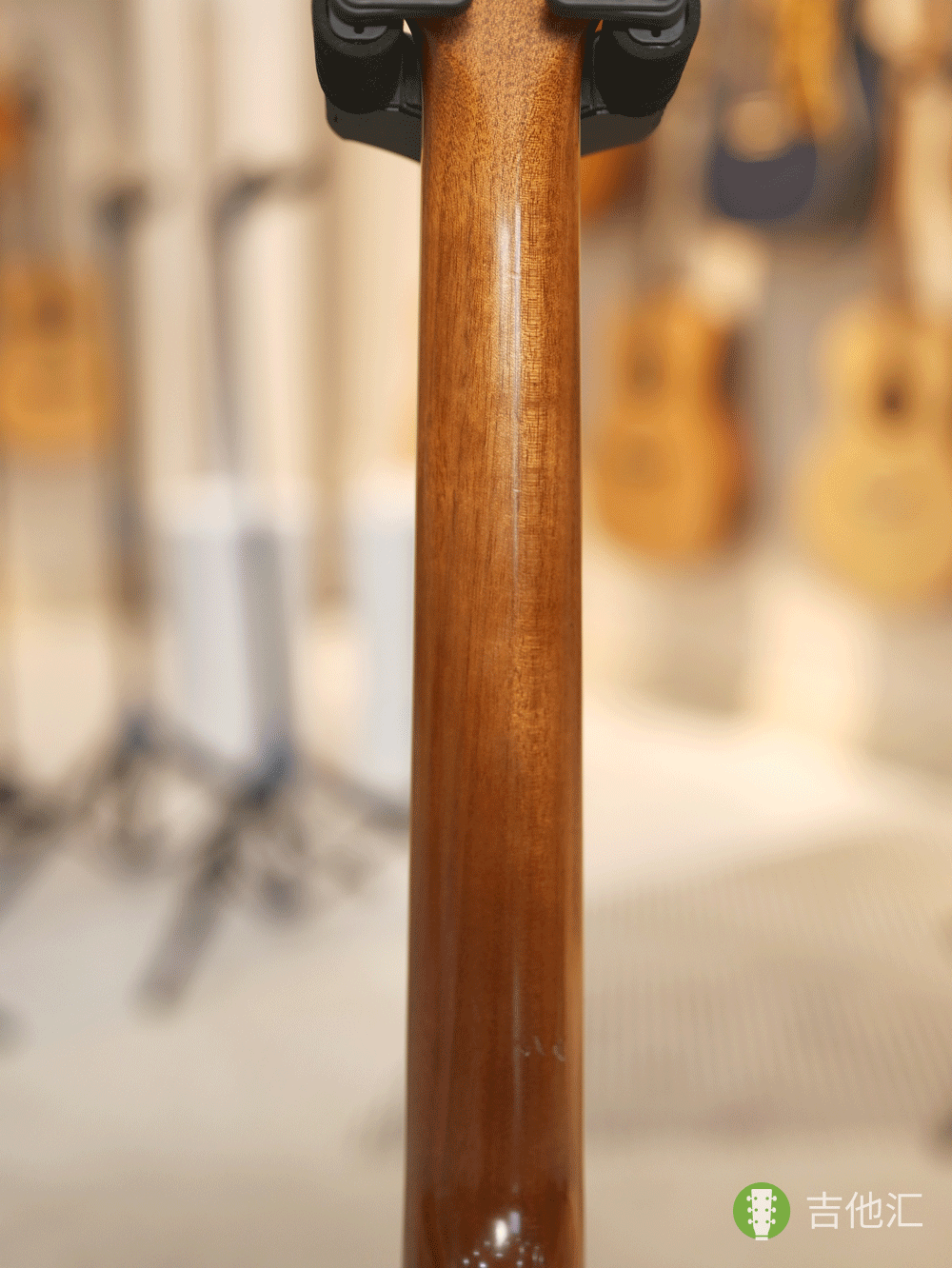 雅马哈FG730S 琴颈实拍图
