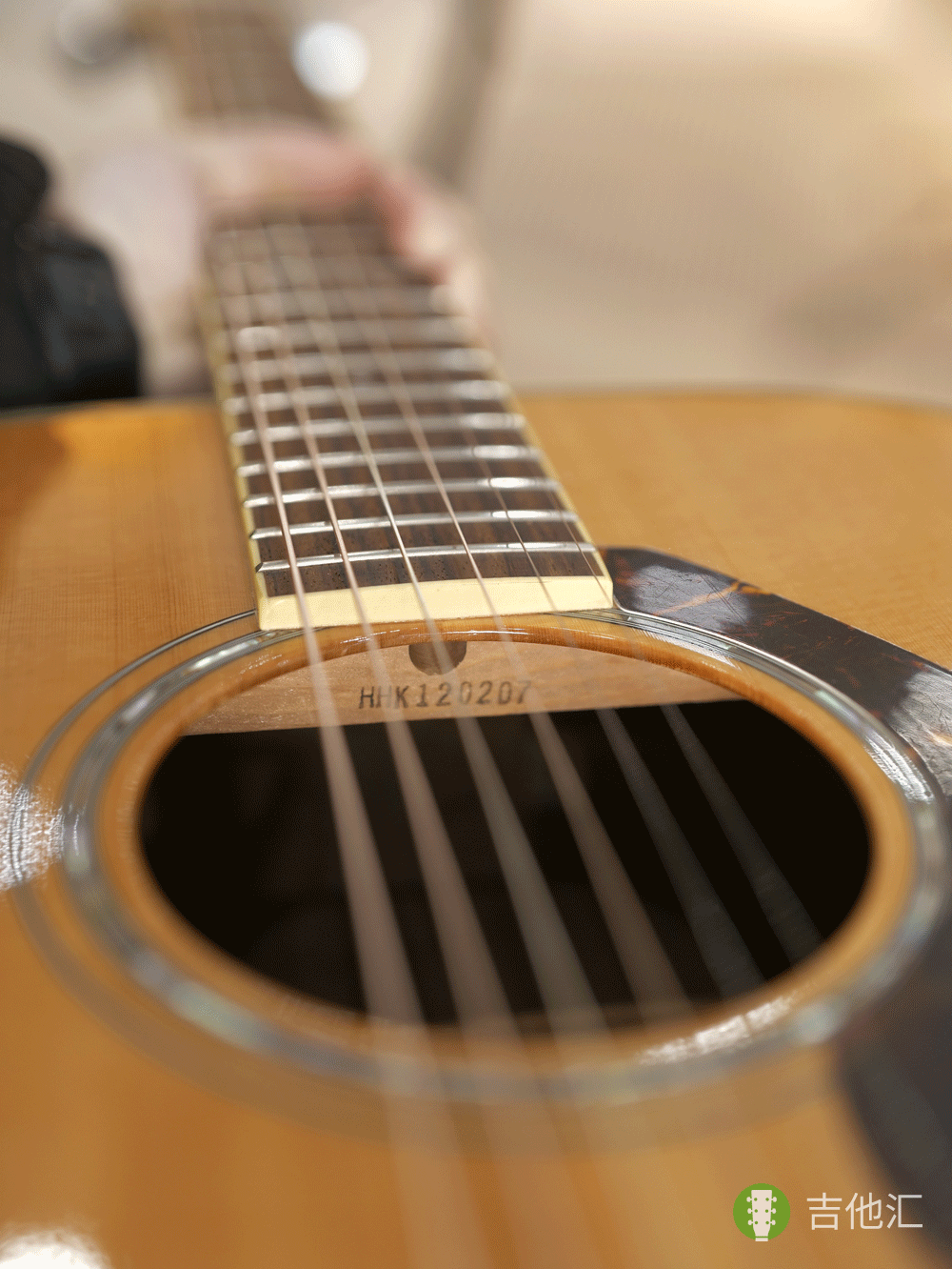 雅马哈FG730S 音孔编码实拍图