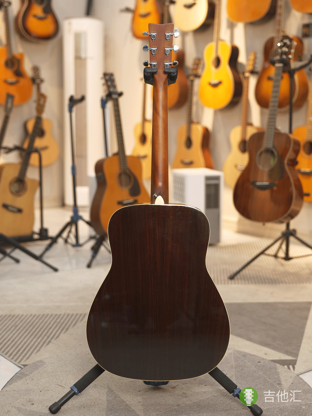 雅马哈FG830 背面实拍图