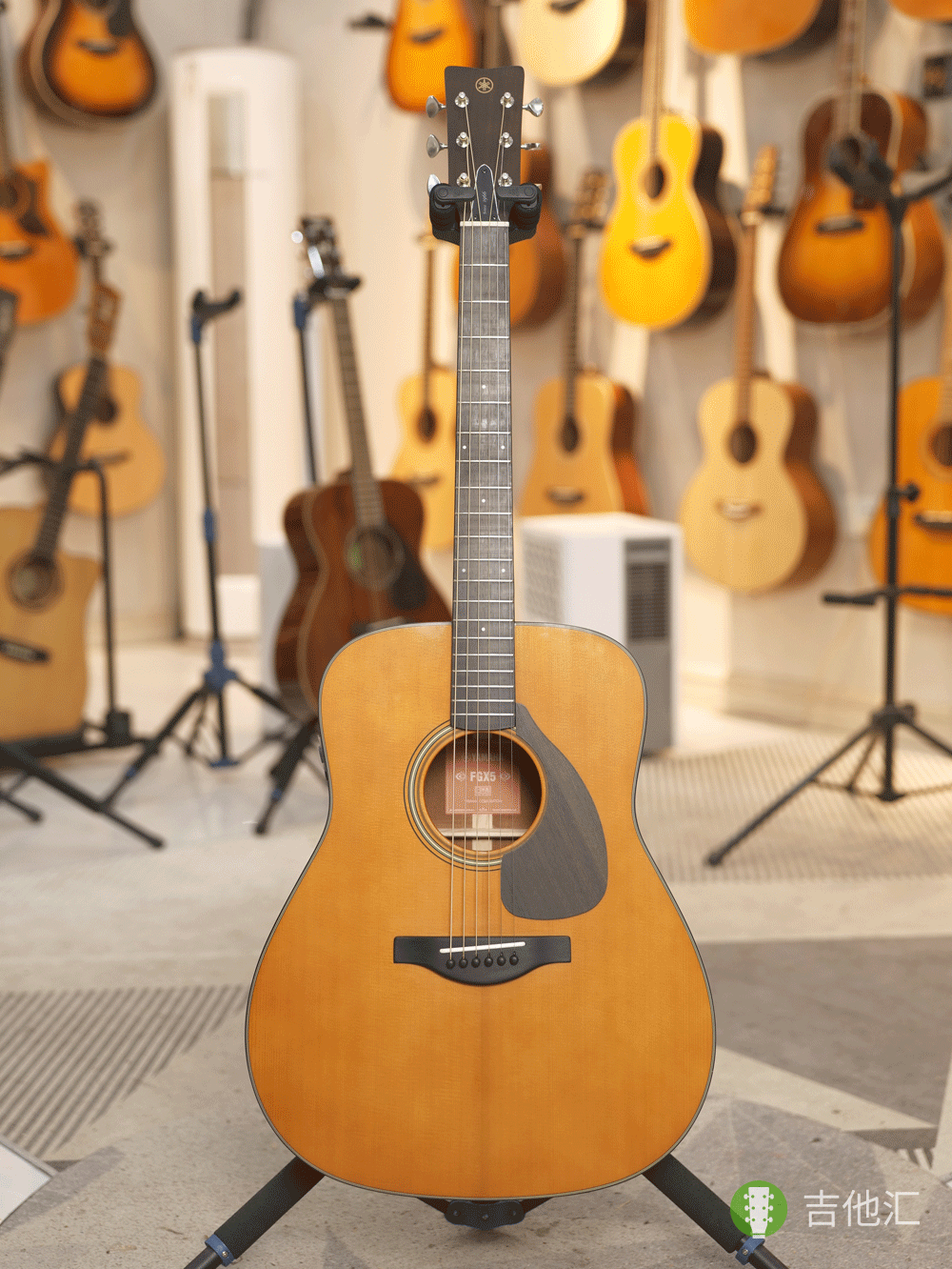 雅马哈FGX5 正面实拍图