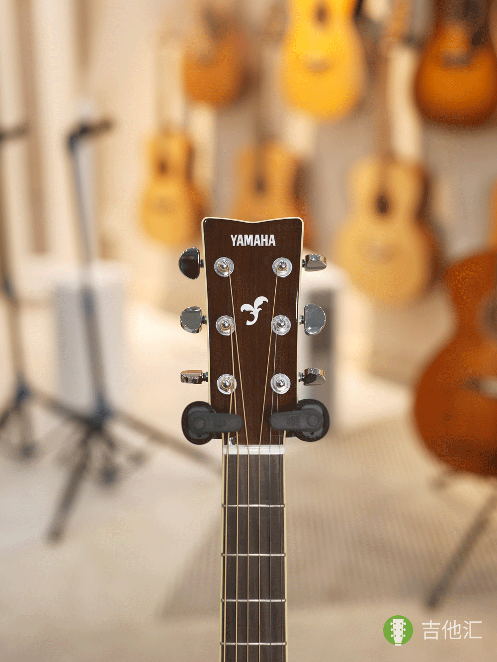雅马哈FG830 琴头实拍图