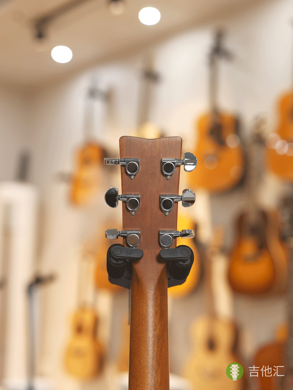 雅马哈FG830 弦钮实拍图