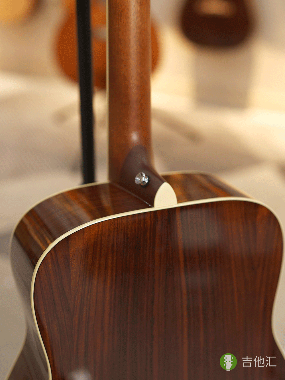雅马哈FG830 琴颈接柄处实拍图