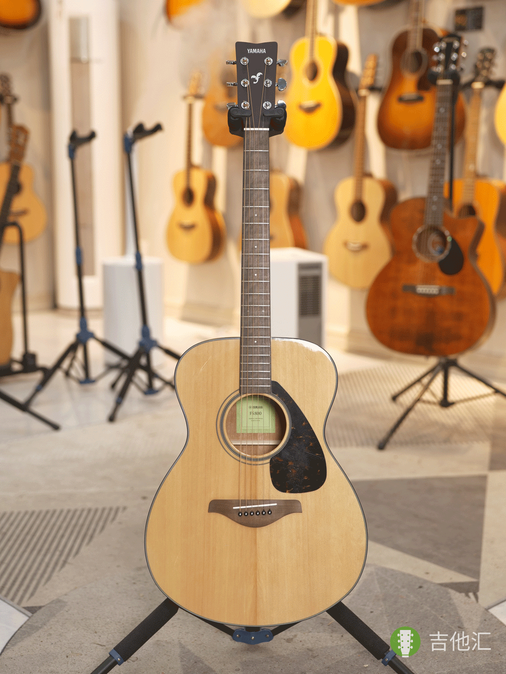 雅马哈FS800 正面实拍图