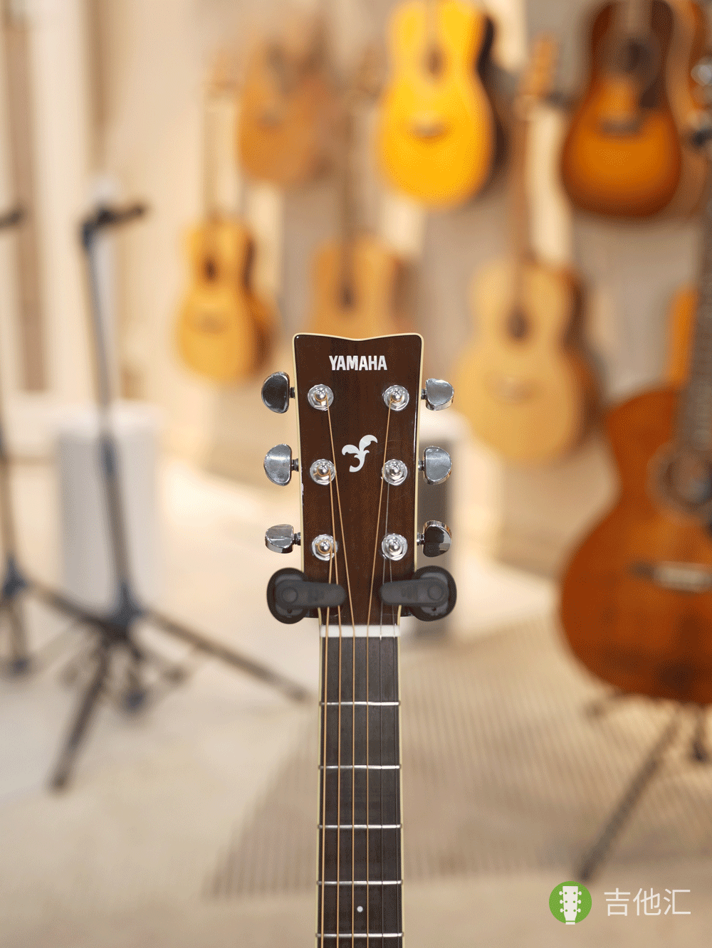 雅马哈FG830 琴头实拍图