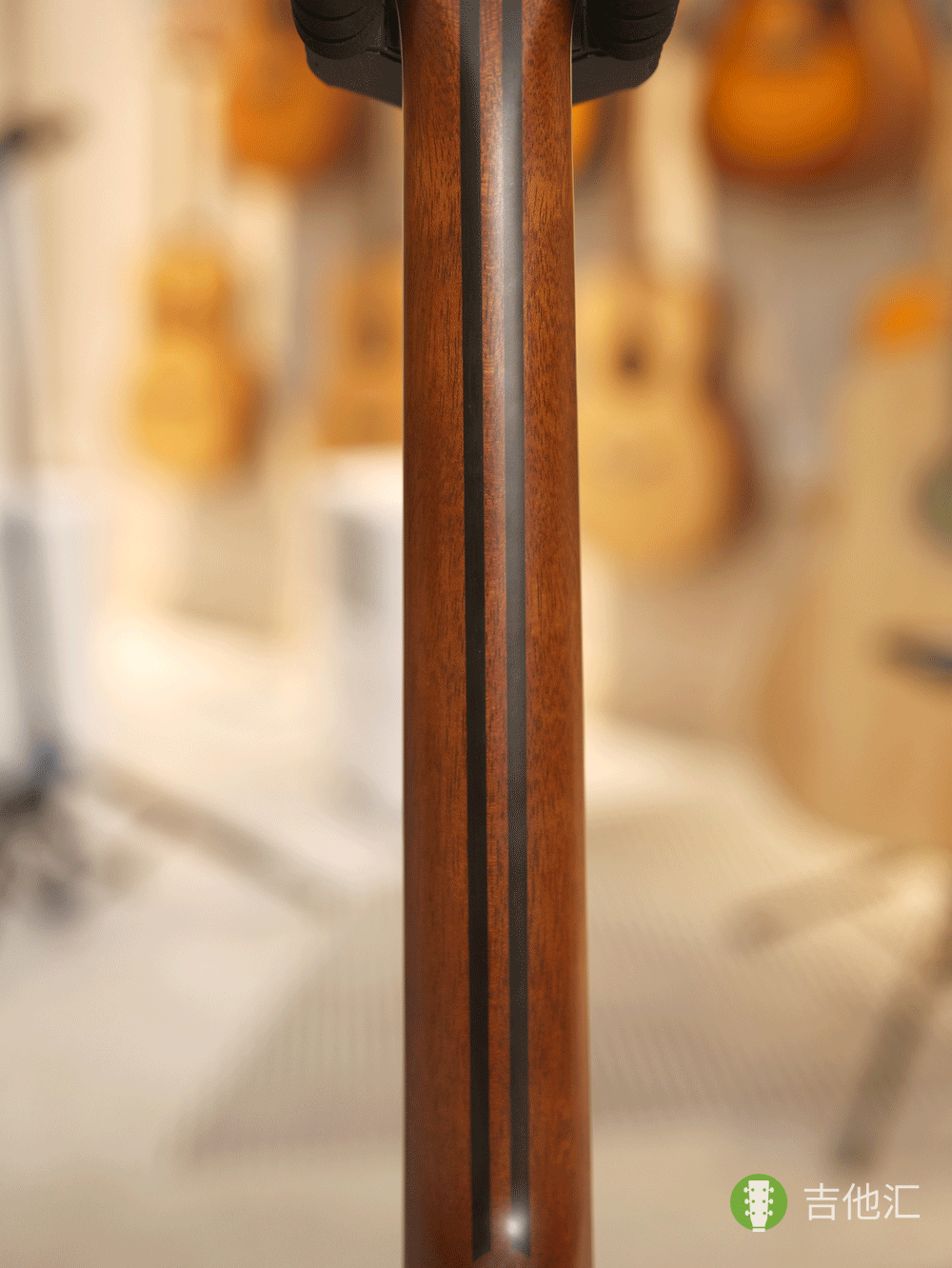 雅马哈LL16 琴颈实拍图