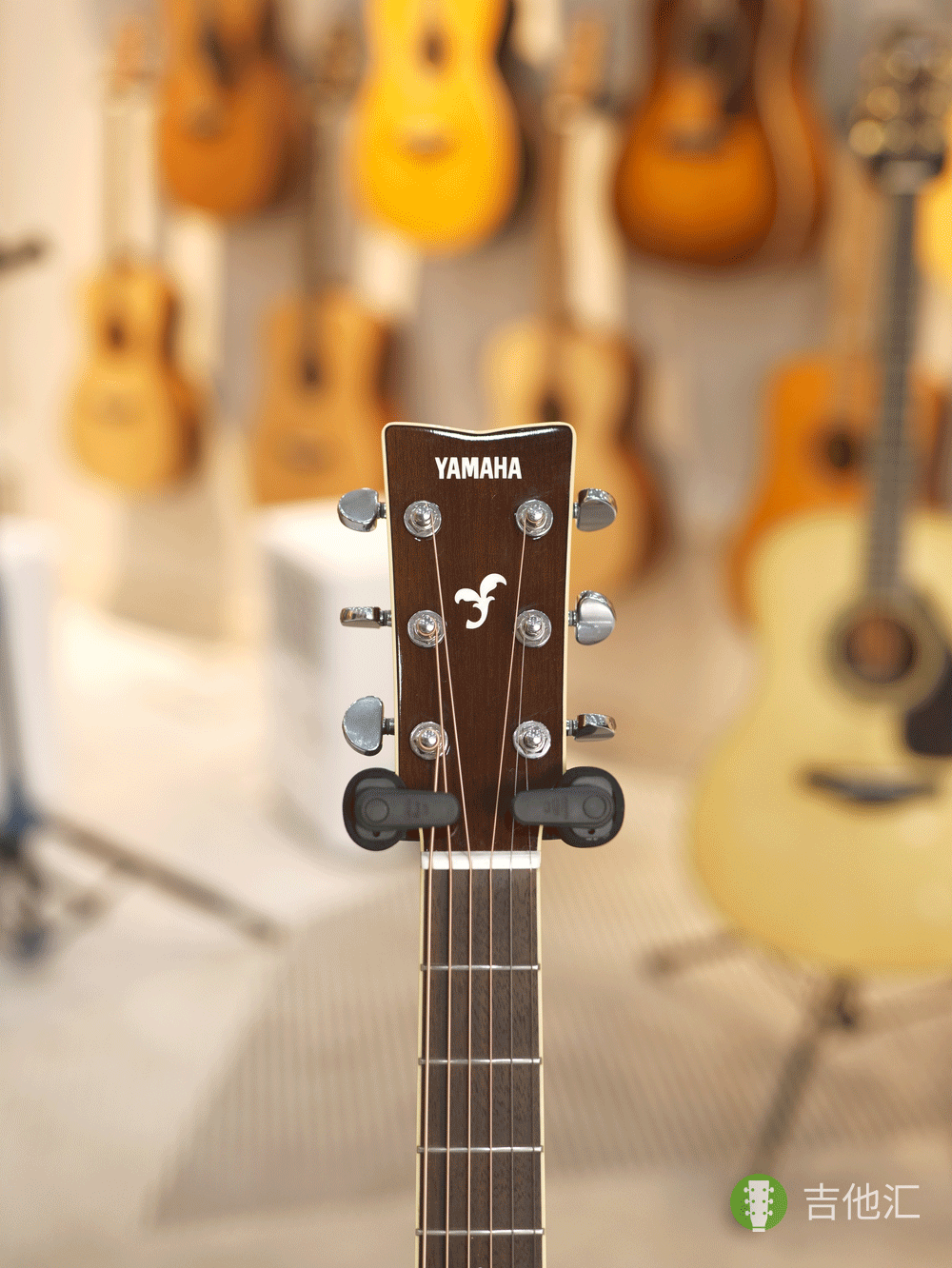 雅马哈FG830 琴头实拍图