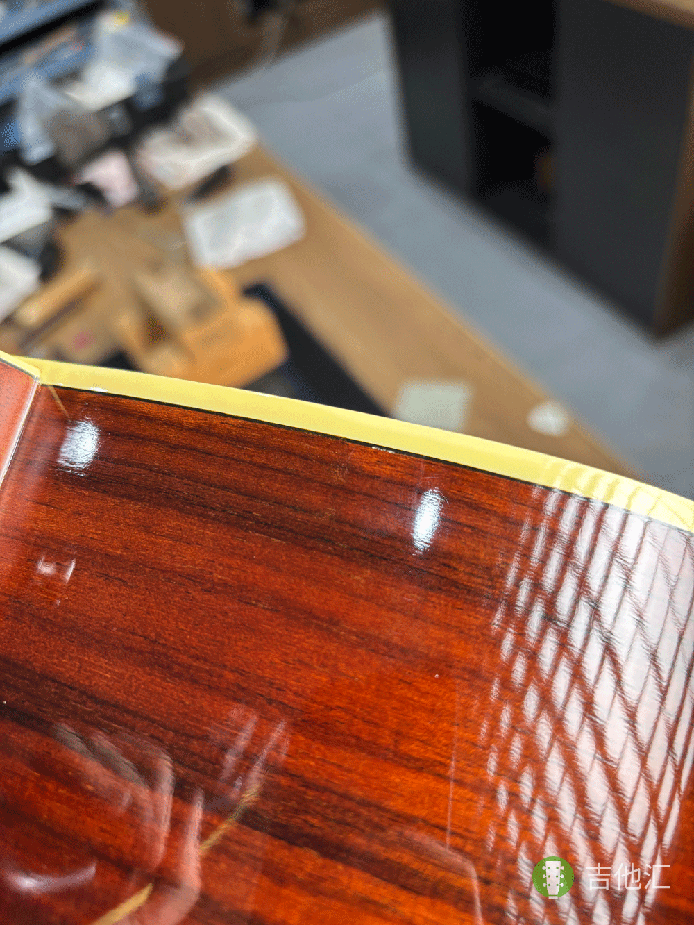 雅马哈FG830 侧板磕碰实拍图