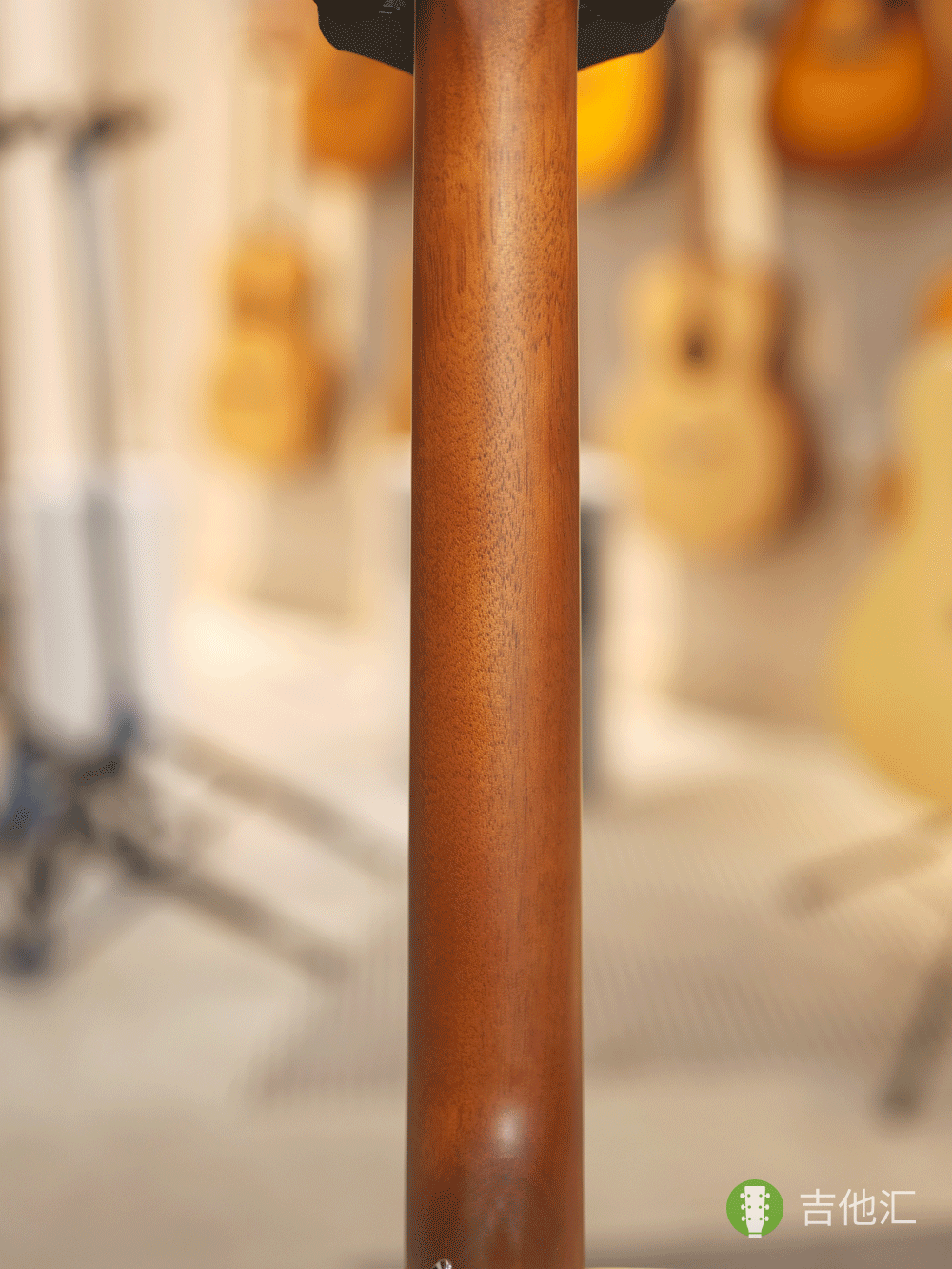 雅马哈FS830 琴颈实拍图