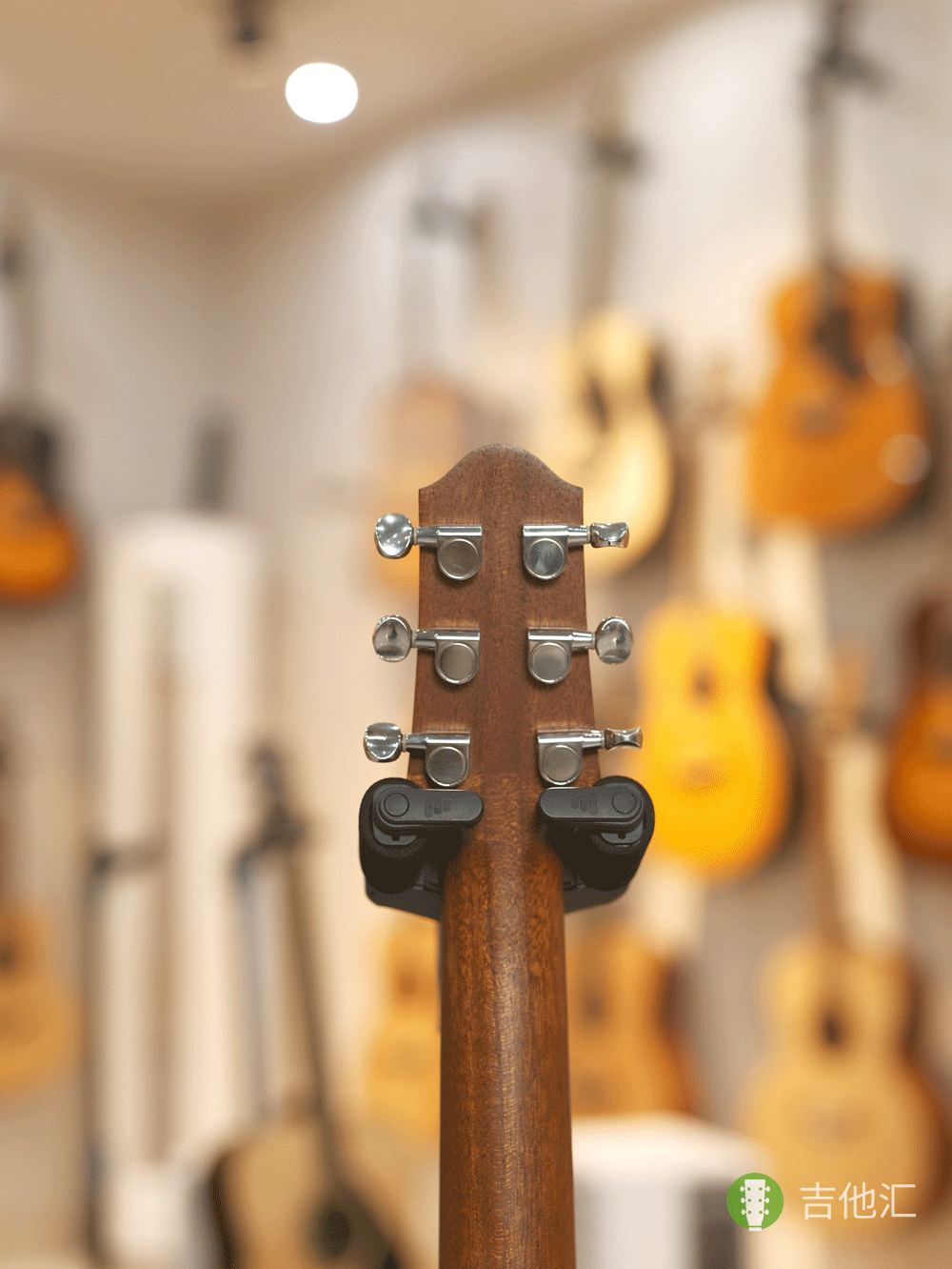 雅马哈SLG200S 弦钮实拍图