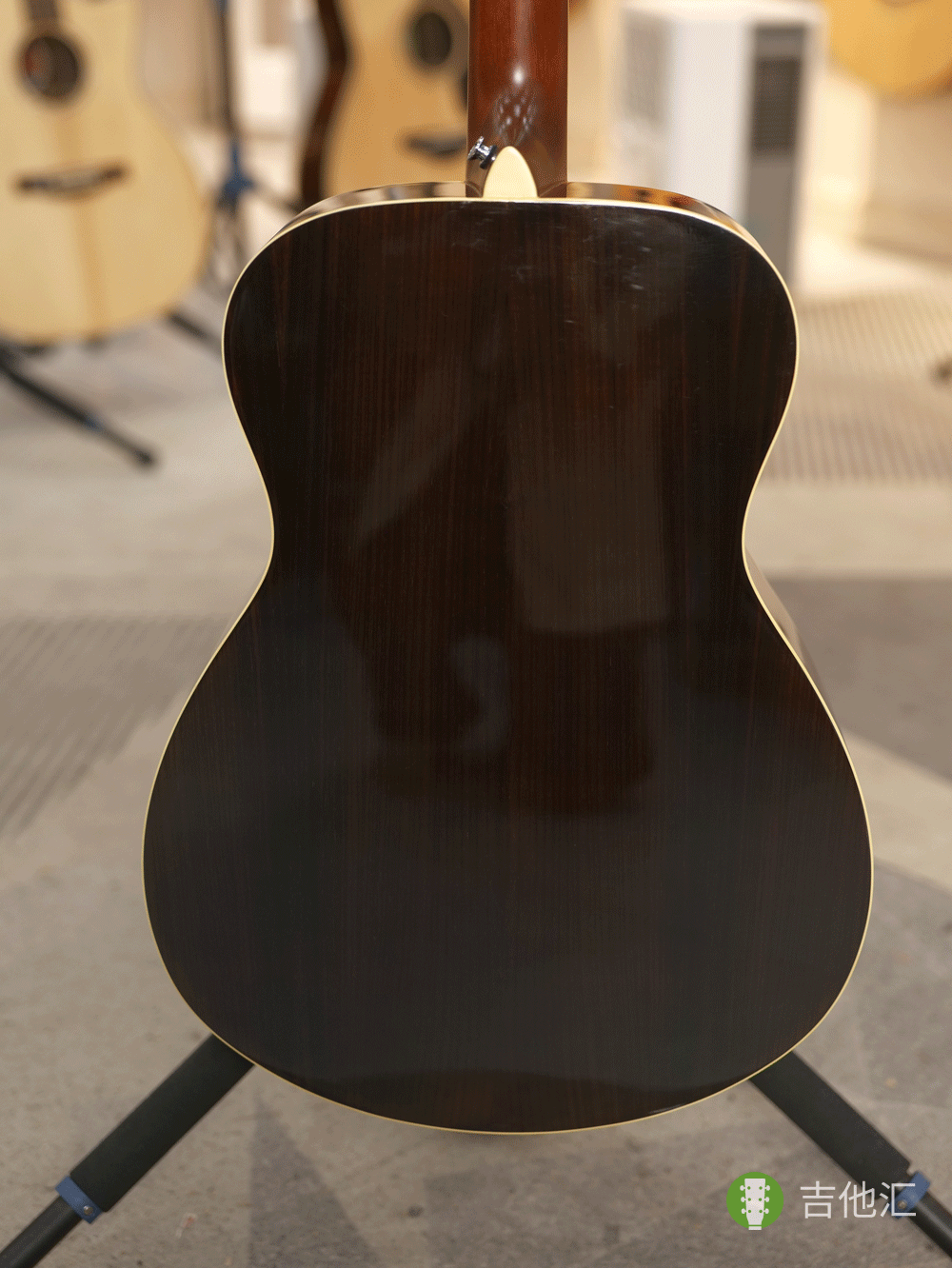 雅马哈FS830 背板实拍图