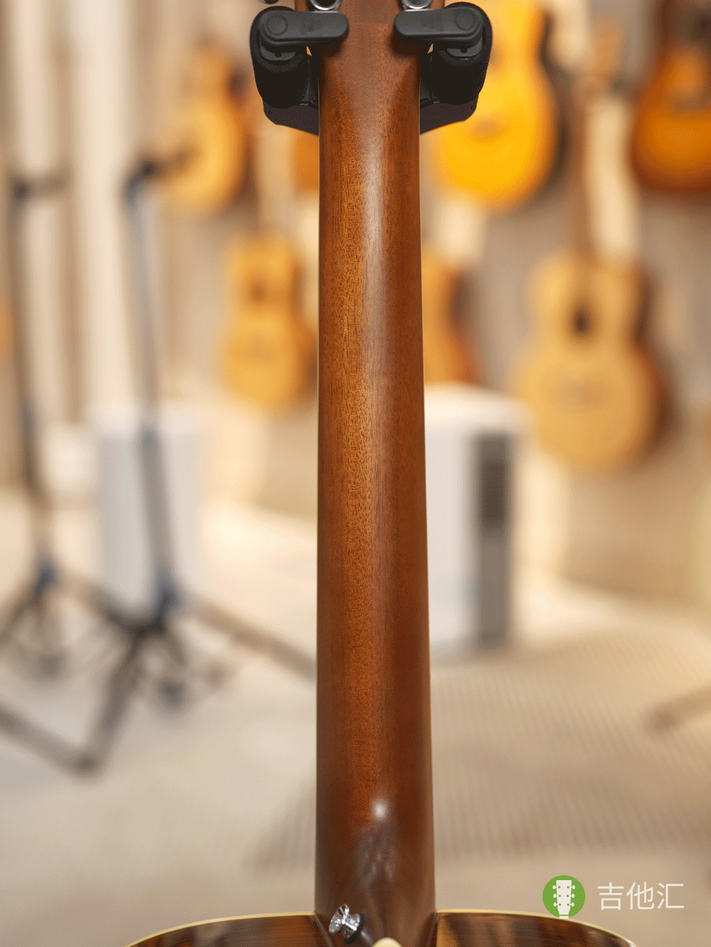 雅马哈FG830 琴颈实拍图