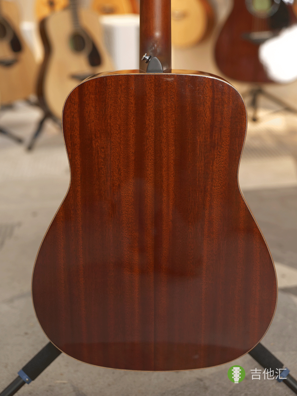 雅马哈FG850 背板实拍图