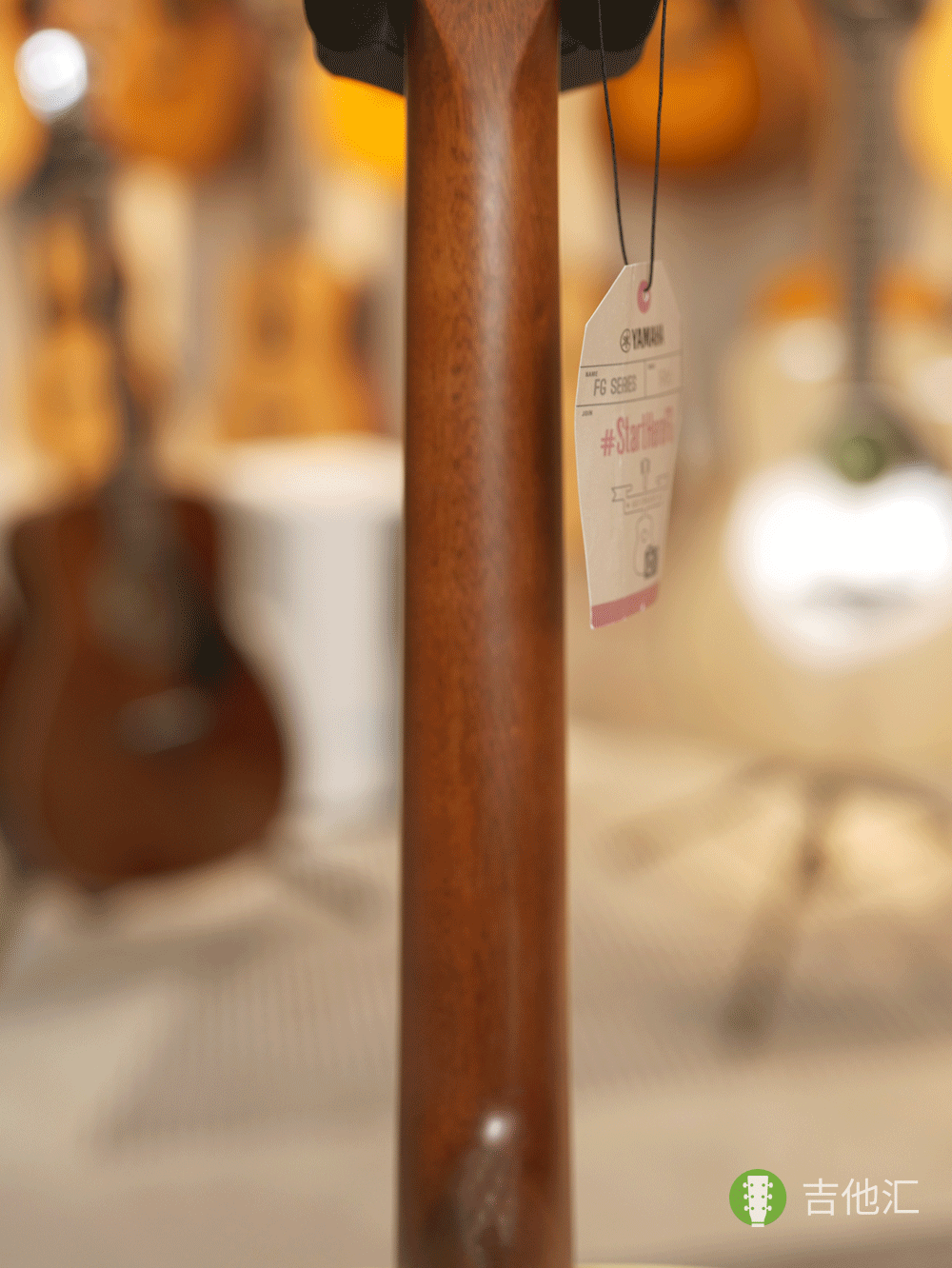 雅马哈FG830 琴颈实拍图