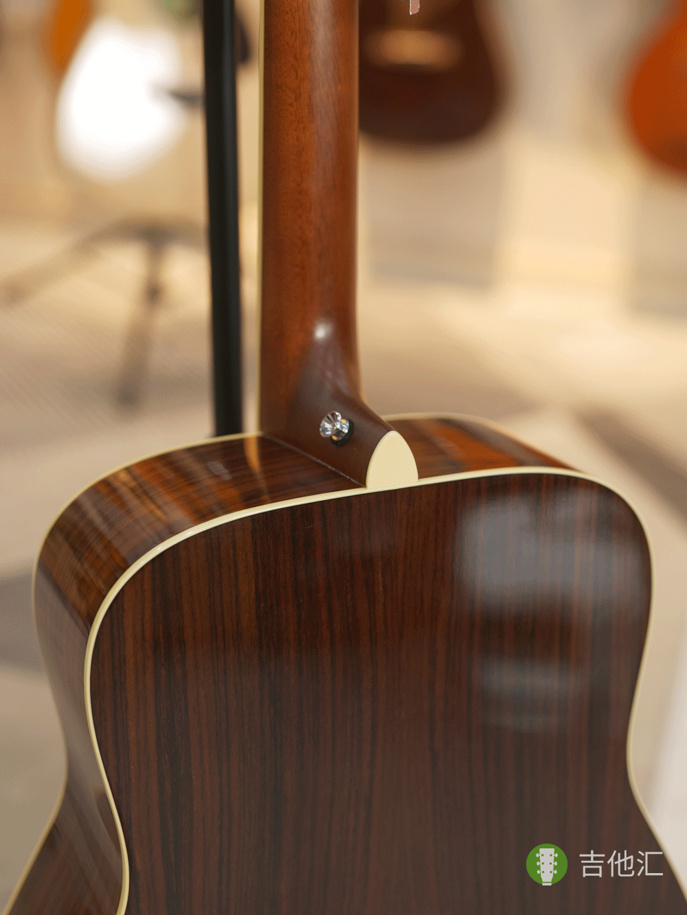 雅马哈FG830 琴颈接柄处实拍图