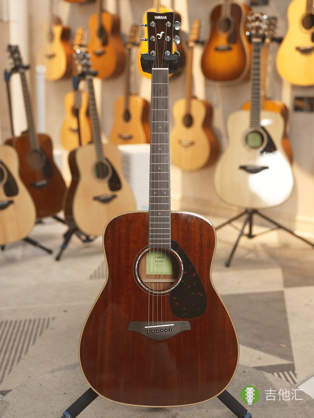 雅马哈FG850 正面实拍图