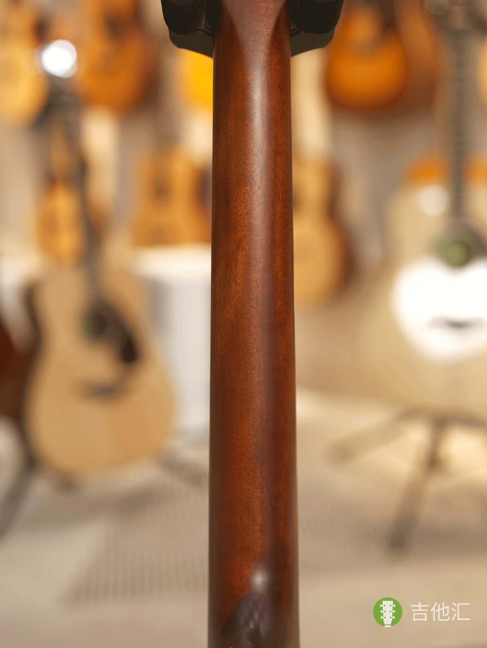 雅马哈FG850 琴颈实拍图