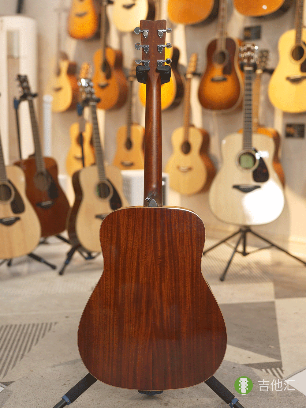 雅马哈FG850 背面实拍图