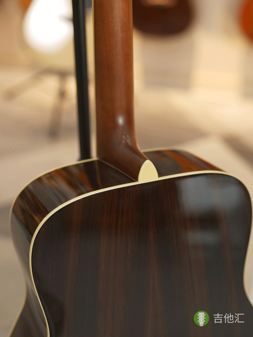 雅马哈FG830 琴颈接柄处实拍图